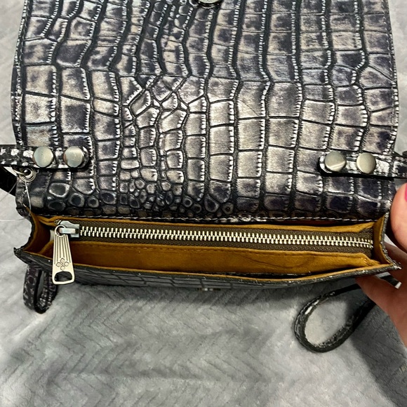 Patrica Nash crossbody purse/handbag. - Picture 5 of 10